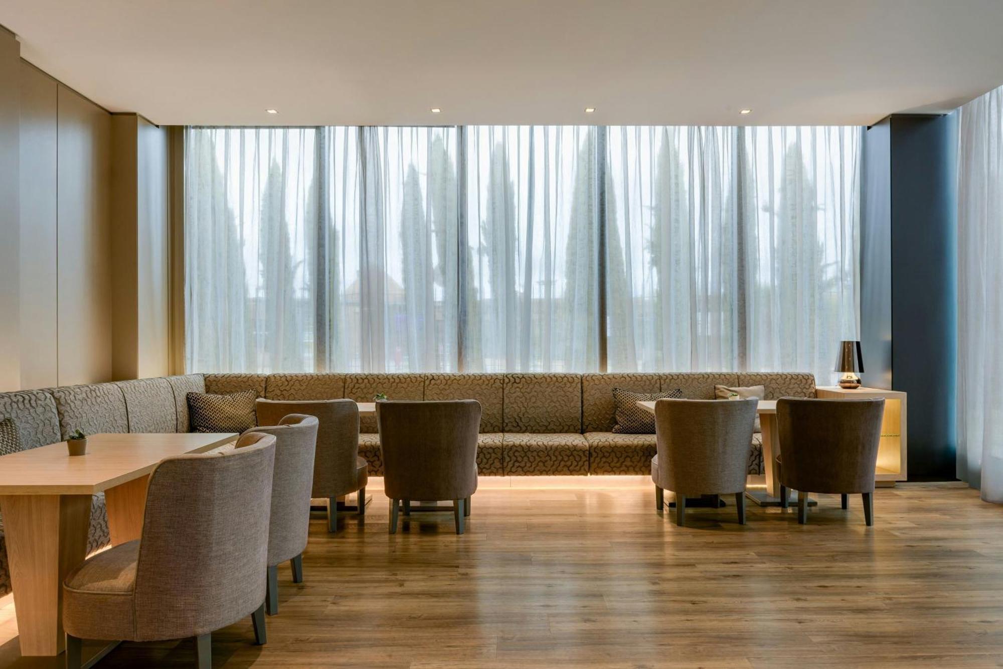Ac Hotel La Finca By Marriott Pozuelo de Alarcon Ngoại thất bức ảnh