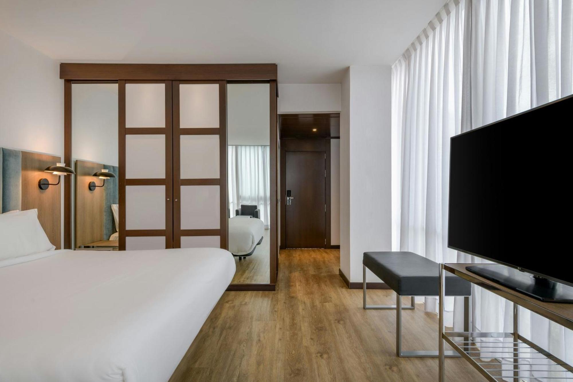 Ac Hotel La Finca By Marriott Pozuelo de Alarcon Ngoại thất bức ảnh
