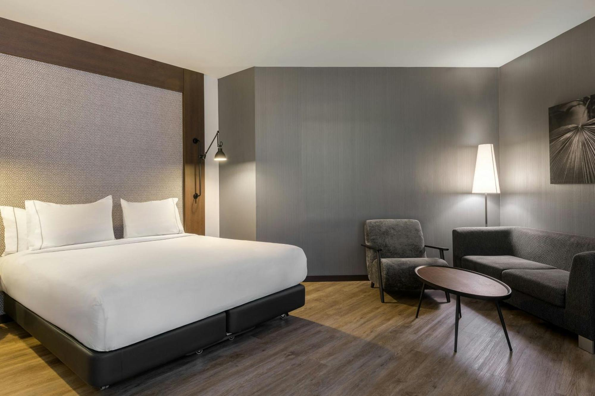 Ac Hotel La Finca By Marriott Pozuelo de Alarcon Ngoại thất bức ảnh
